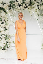Load image into Gallery viewer, HOLLY TWIST SHOULDER LOOSE FISHTAIL