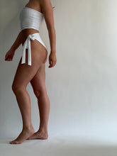 Load image into Gallery viewer, WHITE ONE SHOULDER CRYSTAL BIKINI