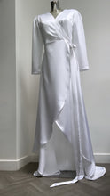 Load image into Gallery viewer, WRAP WEDDING DRESS