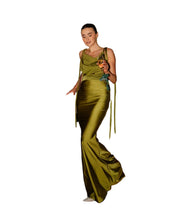 Load image into Gallery viewer, CAMILLE RUCHED FISHTAIL SHINE DRESS
